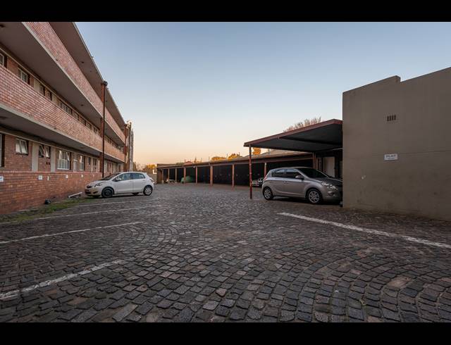 2 BEDROOM APARTMENT FOR SALE IN HIGHLANDS NORTH